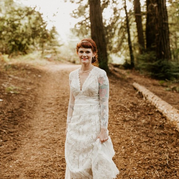 Meet your Posher, Taryn - Picture 1 of 3